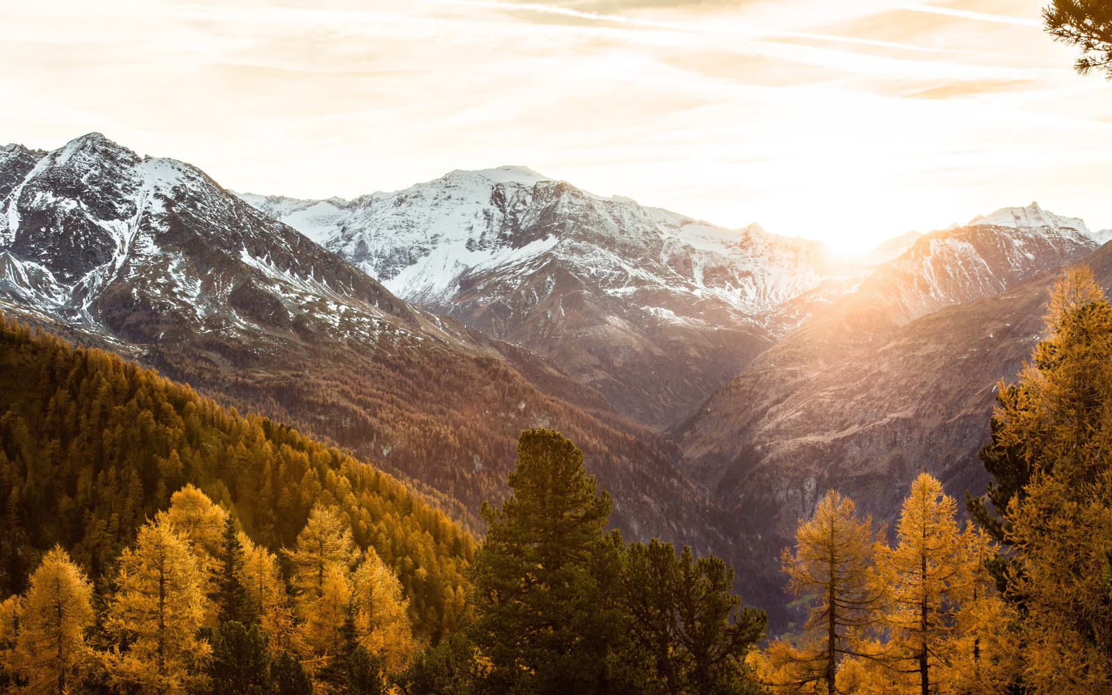 Wanderzeit im Johannesbad Hotel Palace